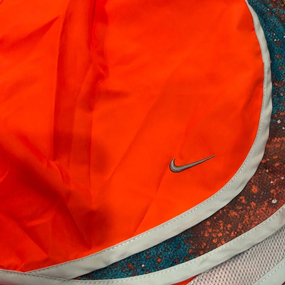 Nike Dri-Fit shorts size S - Picture 2 of 3